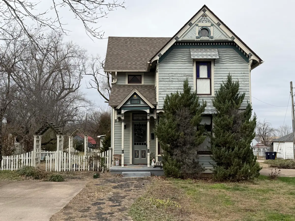 119 S College Street, West Plains, MO 65775 - Image #1