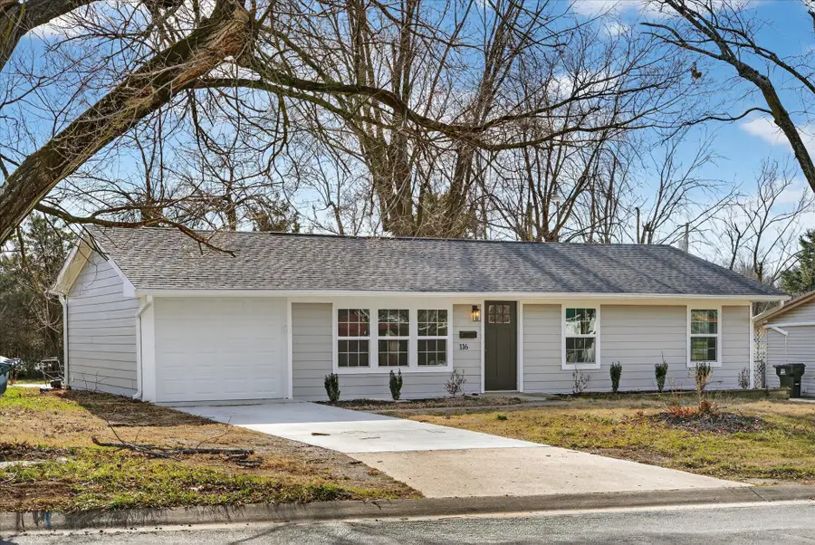 116 E Hadley Street, Aurora, MO 65605 - Image #2