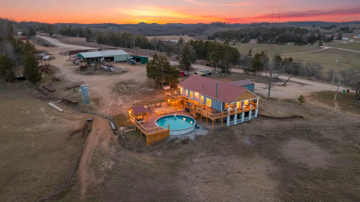 1986 County Road 504, Gainesville, MO 65655 - Image #1