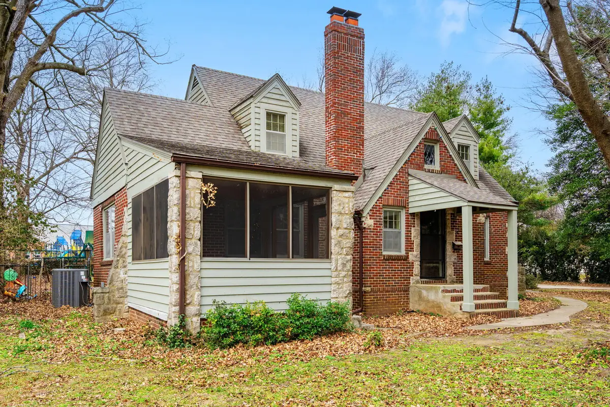 1727 S Kimbrough Avenue, Springfield, MO 65807 - Image #1