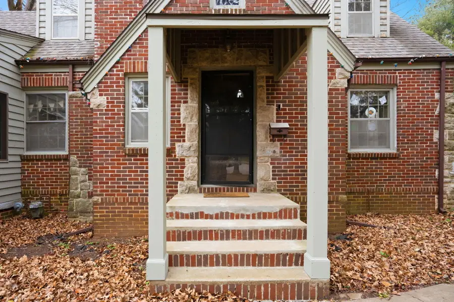 1727 S Kimbrough Avenue, Springfield, MO 65807 - Image #3