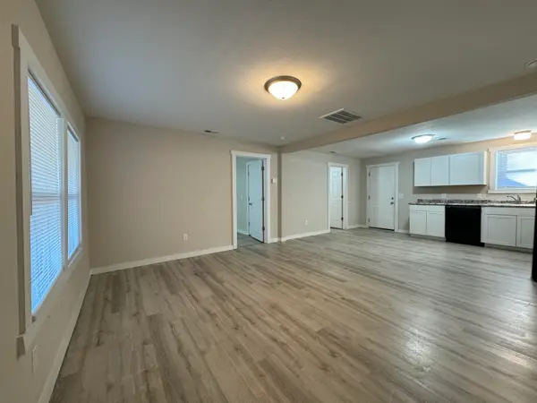 1520 W Lynn Street, Springfield, MO 65802