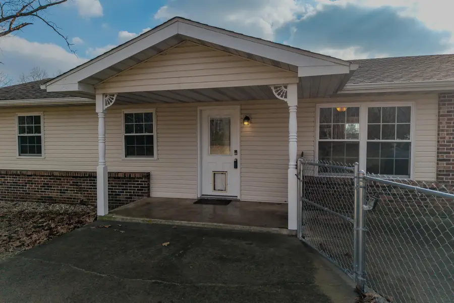 32262 Highway Ac, Lebanon, MO 65536 - Image #2