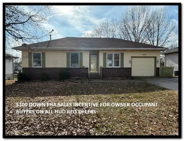 1402 W Daniels Street, Ozark, MO 65721