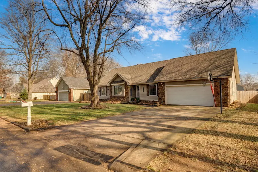 5454 S Roanoke Avenue, Springfield, MO 65810 - Image #3