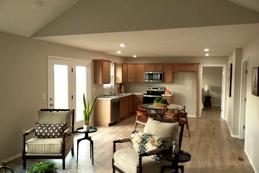 4353 N Toby Avenue, Springfield, MO 65803 - Image #2