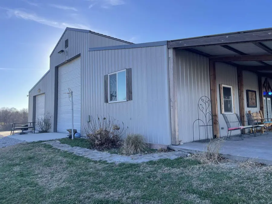 1633 Jessie James Road, Pineville, MO 64856 - Image #2