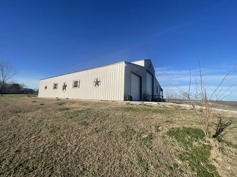 1633 Jessie James Road, Pineville, MO 64856 - Image #3