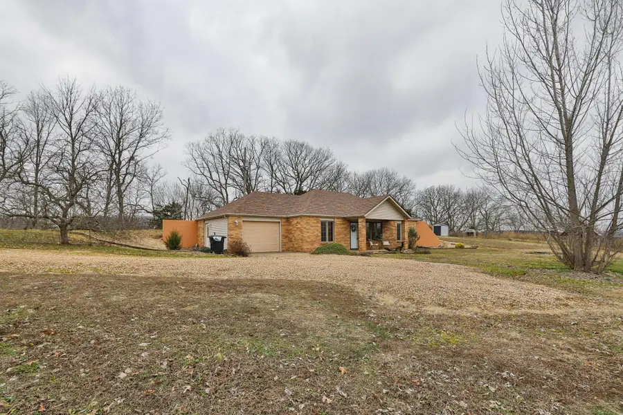 1360 Johnson Road, Sparta, MO 65753 - Image #2