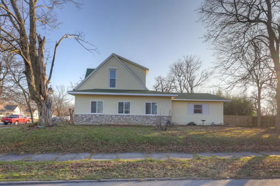 802 Oak Street, Carthage, MO 64836 - Image #2