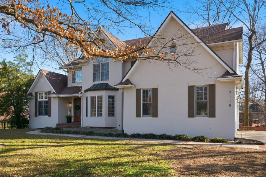 2118 S Forrest Heights Avenue, Springfield, MO 65809 - Image #2