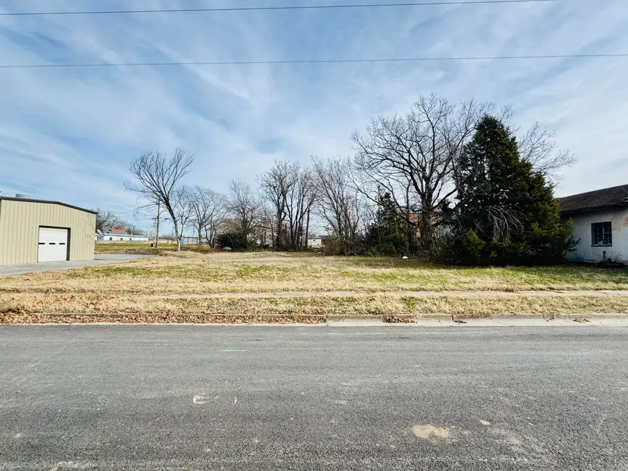 915 Kentucky Avenue, Joplin, MO 64801 - Image #2