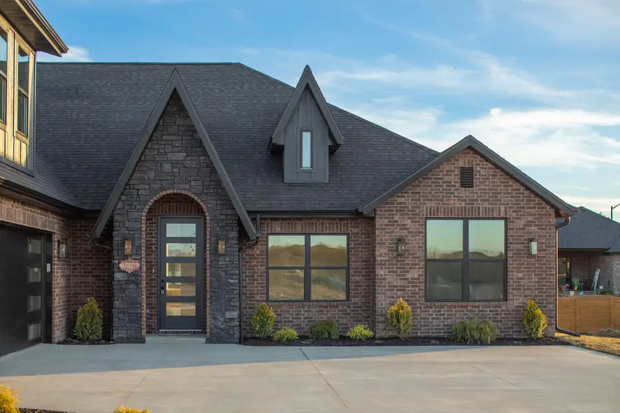 1810 E Skyline Avenue, Ozark, MO 65721 - Image #3