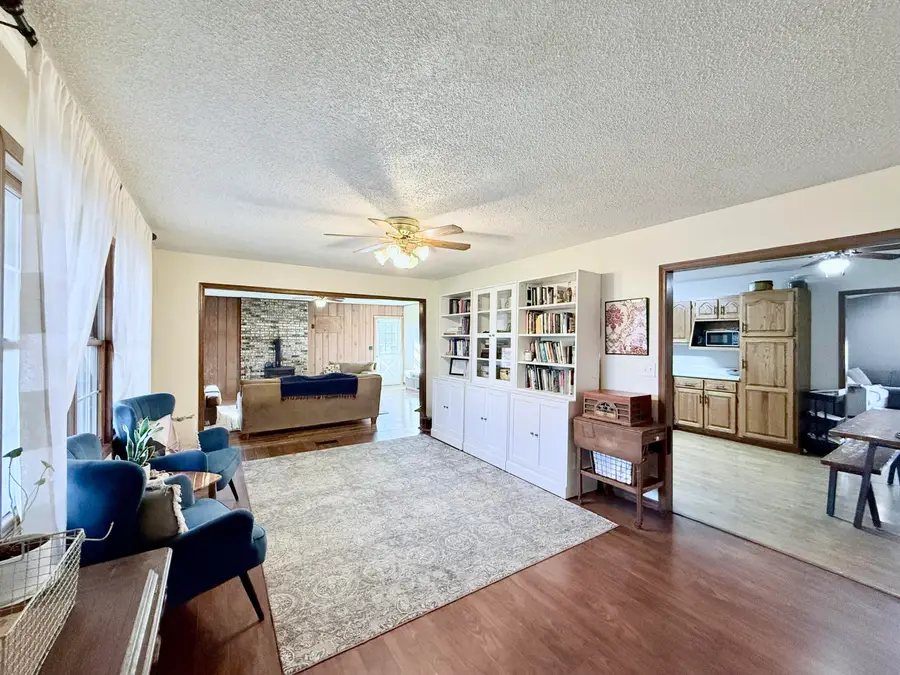 313 Quaker Avenue, Houston, MO 65483 - Image #3