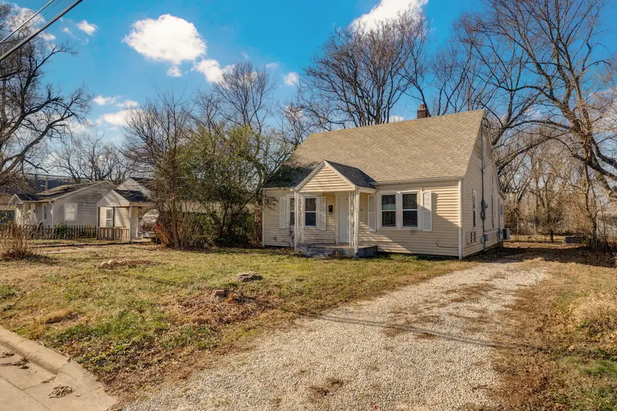 521 N Warren Avenue, Springfield, MO 65802 - Image #2