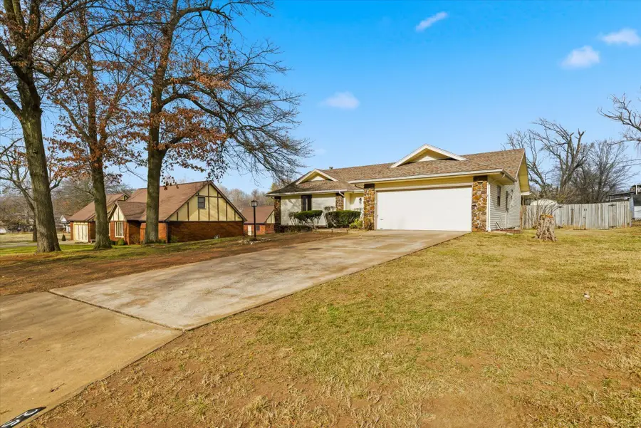 2541 W Allen Drive, Springfield, MO 65810 - Image #3