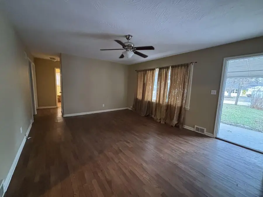 2328 E Manchester Street, Springfield, MO 65804 - Image #3