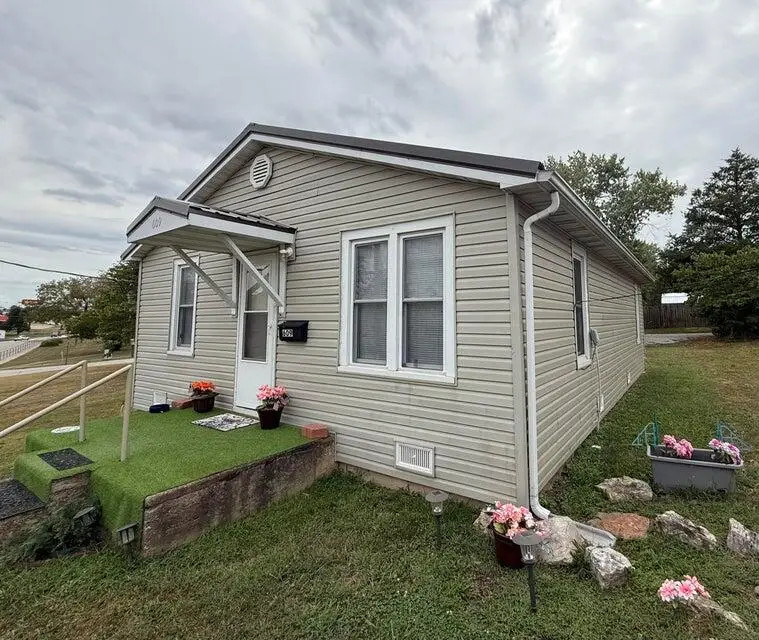 609 First Street, Houston, MO 65483 - Image #2
