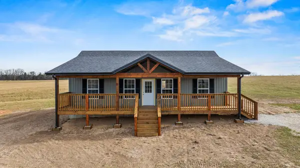 110 S Crossway Road, Marshfield, MO 65706