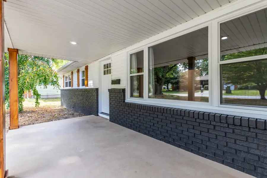 1901 S Sieger Drive, Springfield, MO 65804 - Image #3