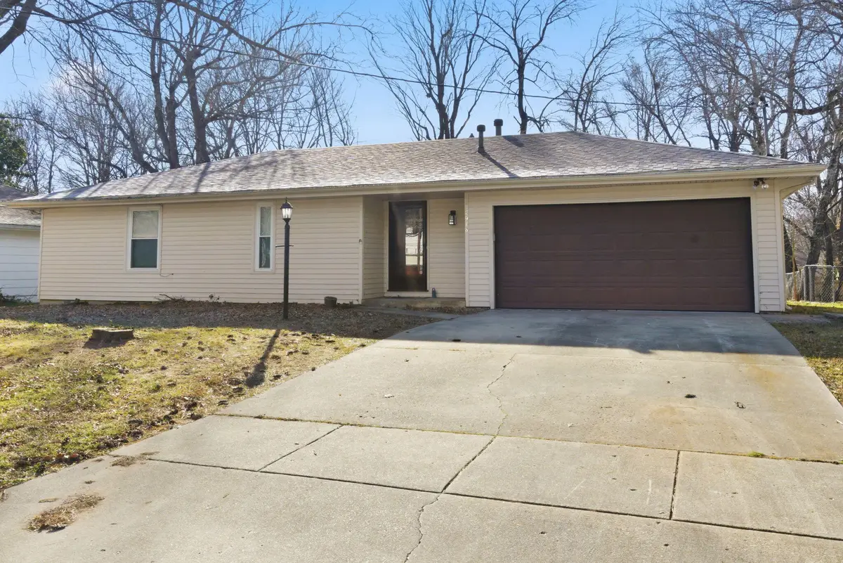 2918 E Monroe Terrace, Springfield, MO 65802 - Image #1