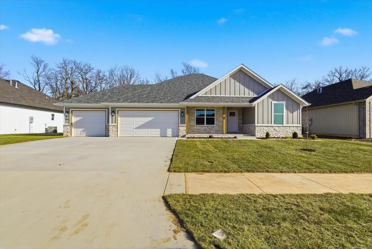 1382 N Collins Drive, Republic, MO 65738 - Image #1