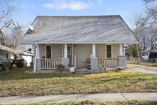 2542 N East Avenue, Springfield, MO 65803
