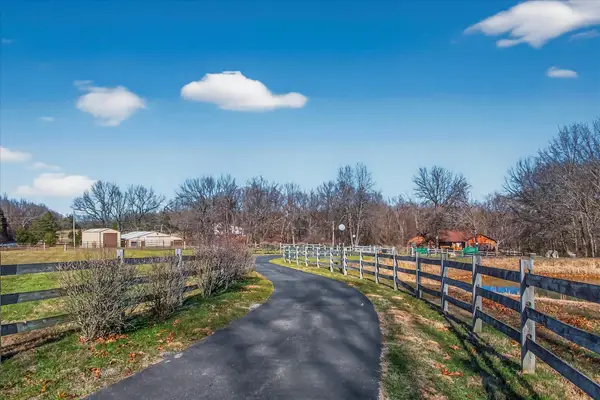 2488 S Timberwood Lane, Rogersville, MO 65742