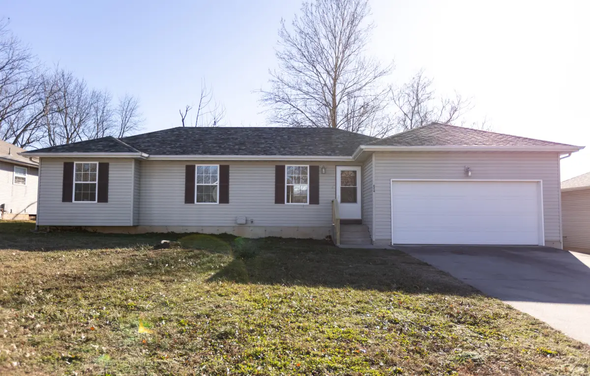 624 E Livingston Street, Springfield, MO 65803 - Image #1