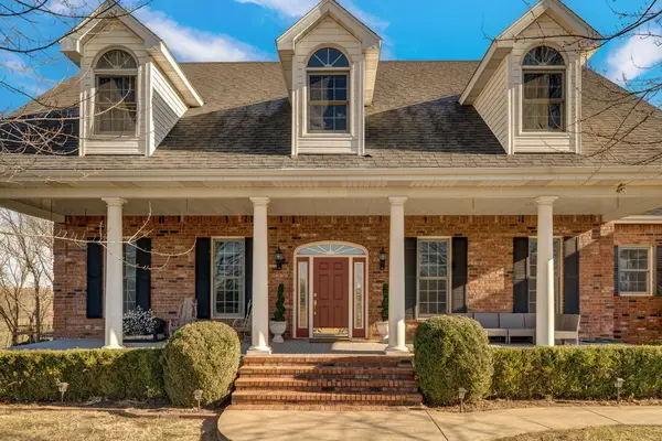 8334 Lawrence 2194, Monett, MO 65708