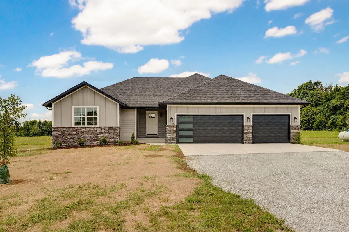 145 S Blazing Star Lane, Nixa, MO 65714 - Image #1