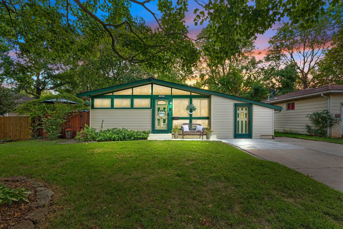 1948 S Weaver Avenue, Springfield, MO 65807 - Image #1