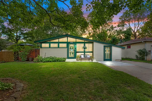 1948 S Weaver Avenue, Springfield, MO 65807