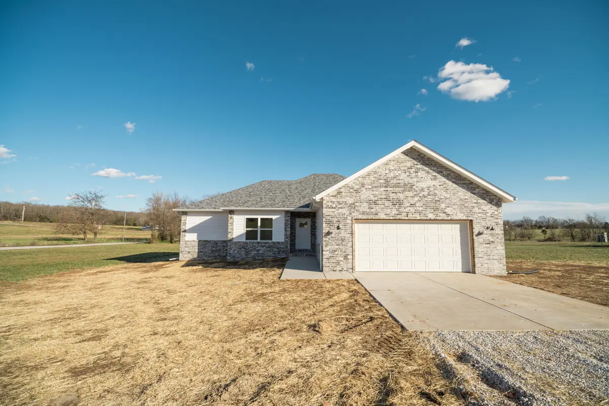 138 Twin Pines Court, Billings, MO 65610 - Image #1