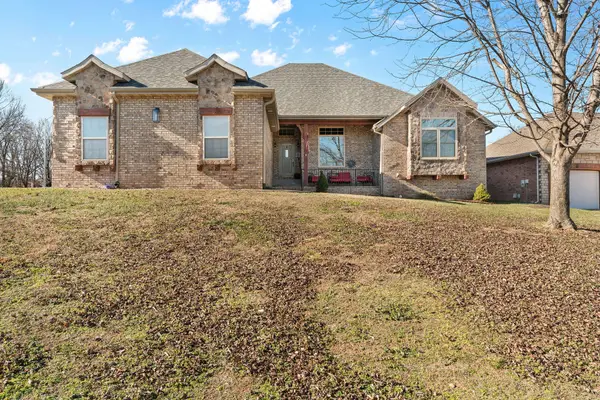 2695 W Nottingham Street, Springfield, MO 65810