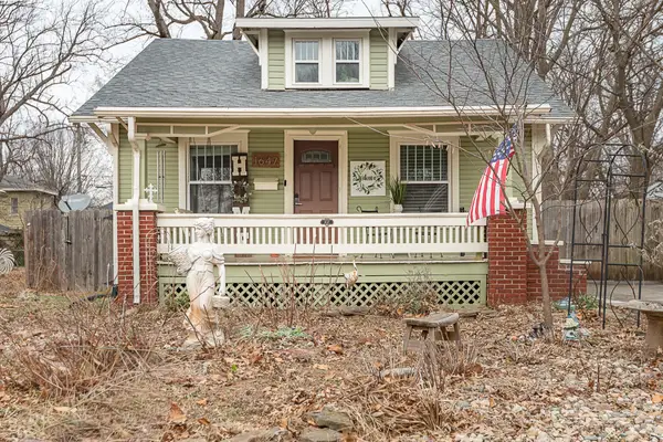 1647 E Belmont Street, Springfield, MO 65802