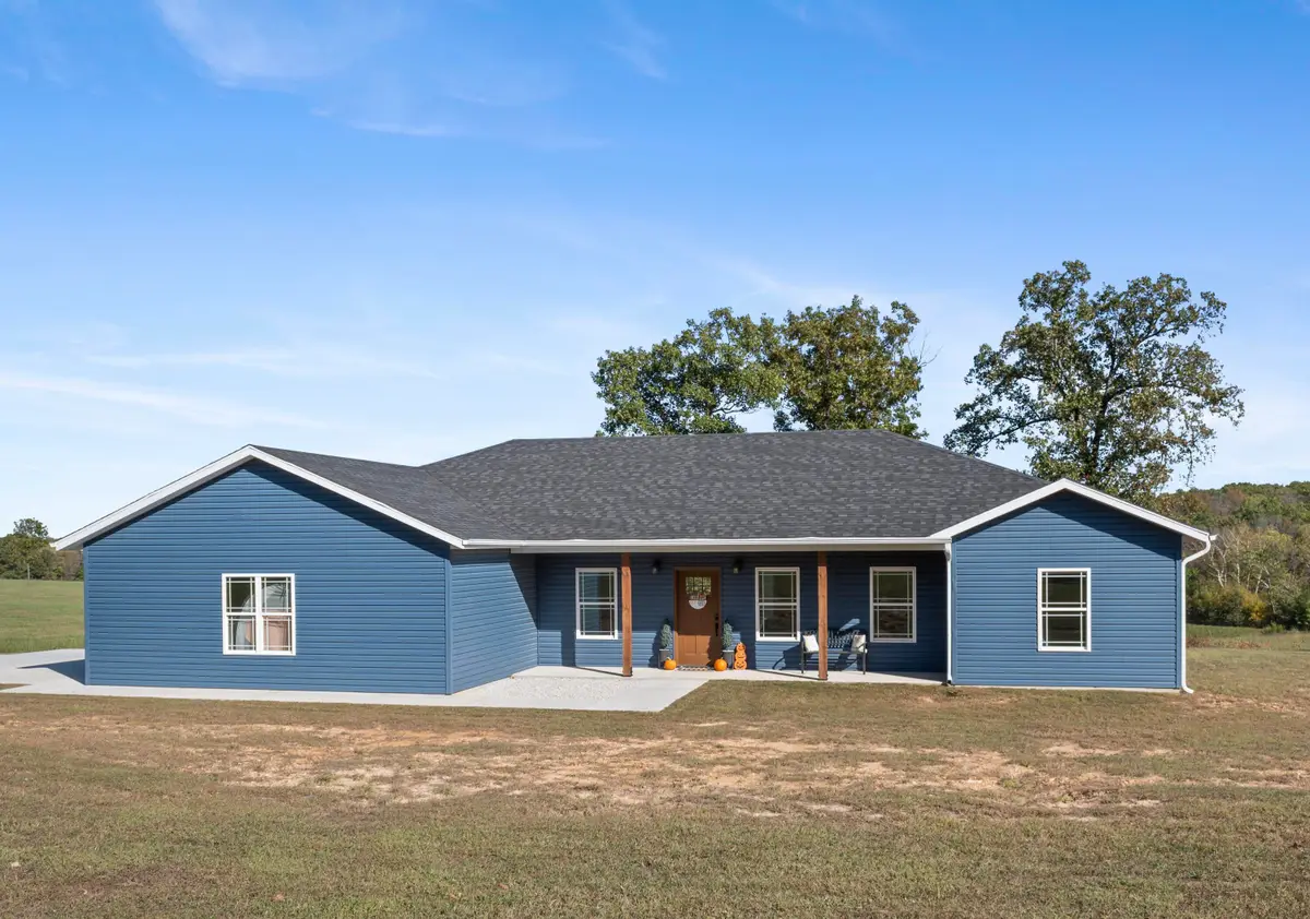 3875 S 75th Road, Dunnegan, MO 65640 - Image #1