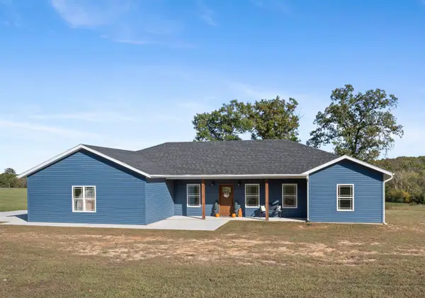3875 S 75th Road, Dunnegan, MO 65640