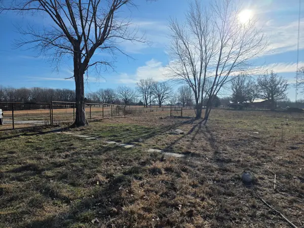 1969 State Highway Ff, Fordland, MO 65652