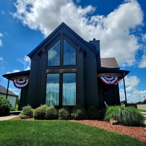 977 E Valley Trail Drive, Republic, MO 65738