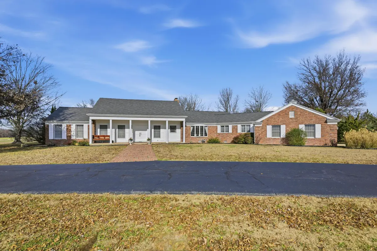 202 Gardner Drive, Lamar, MO 64759 - Image #1