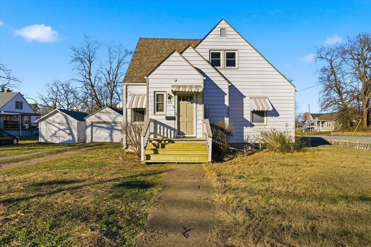 701 W Leyda Avenue, West Plains, MO 65775 - Image #1