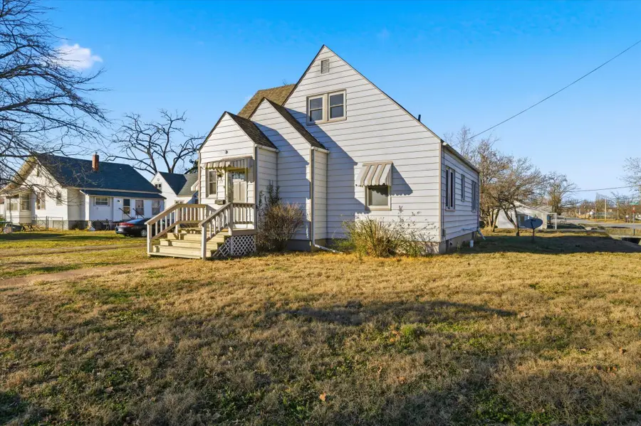 701 W Leyda Avenue, West Plains, MO 65775 - Image #2