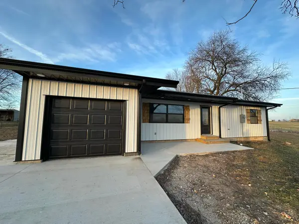 19932 Highway J, Diamond, MO 64840