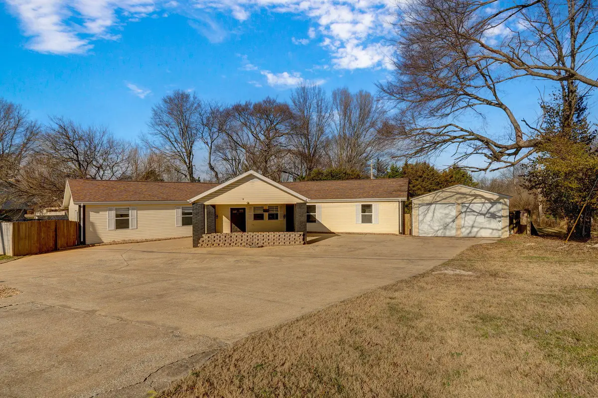 1565 E Briar Street, Springfield, MO 65804 - Image #1