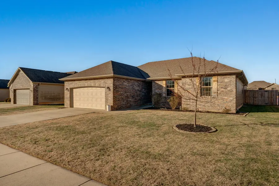 1235 S Venice Avenue, Republic, MO 65738 - Image #2
