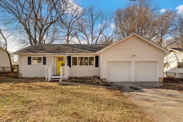 1947 S Fort Avenue, Springfield, MO 65807