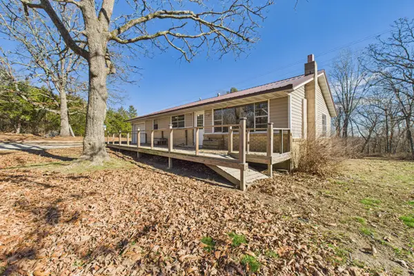8262 State Highway 5, Gainesville, MO 65655