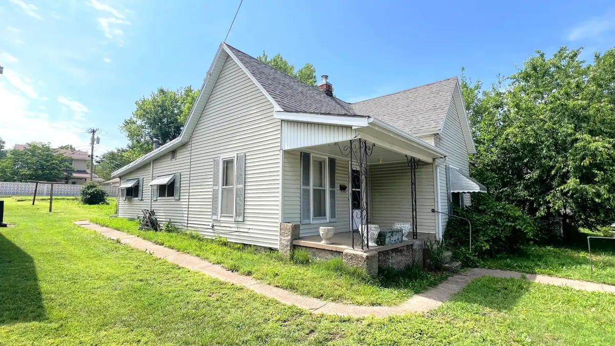 304 Frisco Street, Monett, MO 65708 - Image #1