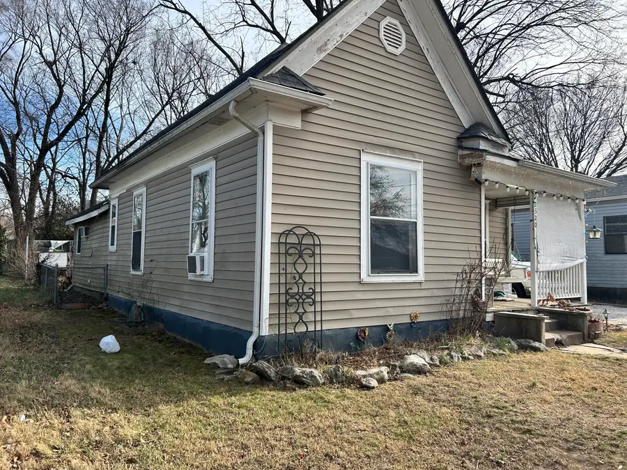 2320 N Travis Avenue, Springfield, MO 65803 - Image #2